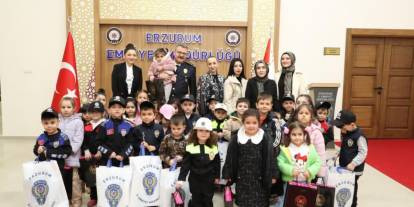 Emniyet müdürünün minik misafirleri