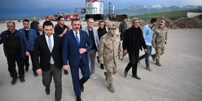 Erzurum Valisi Çiftçi, olay yerinde incelemelerde bulundu