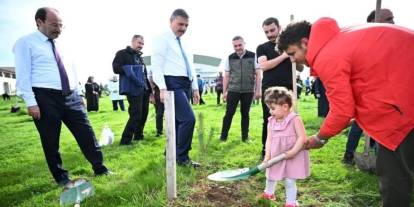 Vali Çiftçi’den çevre mesajı