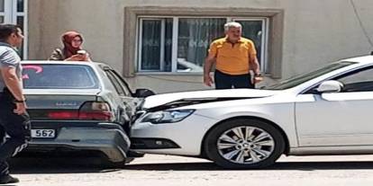 Kalp krizi geçiren sürücü zincirleme kazaya neden oldu