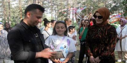 Ekranlar Kapandı, kalpler açıldı