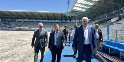 Milletvekili Altınok ve Öz, Kazımkarabekir Statı'ndaki zemin yenileme çalışmasını inceledi