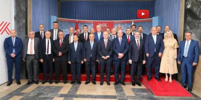 TÜGVA, Erzurum'da 6 bin 237 öğrenciyi Ulu Cami'de buluşturdu