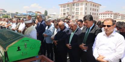 Akpunar’ın annesi toprağa verildi