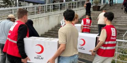 Kızılay Palandöken Şubesi gönülleri kazanıyor
