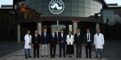 Rektör Hacımüftüoğlu’nun misafiri oldu