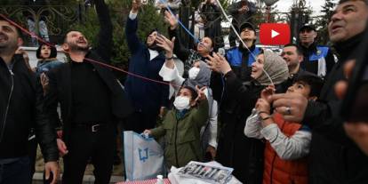Talha Sıraç polis ağabeyleriyle balon uçurdu