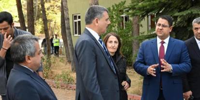 Vali Çiftçi, restorasyon çalışmalarını yerinde inceledi