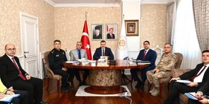 Vali Çiftçi, Bakanlar Yerlikaya ve Uraloğlu ile VKS toplantısına katıldı