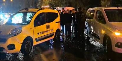 Erzurum'da zincirleme kaza: 8 araç birbirine girdi