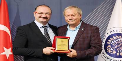 Atatürk Üniversitesinde kurumsal vefa ve hizmet ödülleri ile emek ve vefaya vurgu