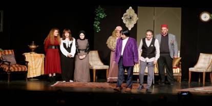 Kılıbık Hayrullah sahne aldı