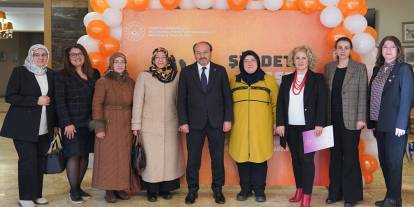 ‘Kadına yönelik şiddetin izleri’ paneli düzenlendi