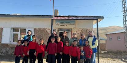 Narman'dan Karaçoban'a uzanan kardeşlik köprüsü