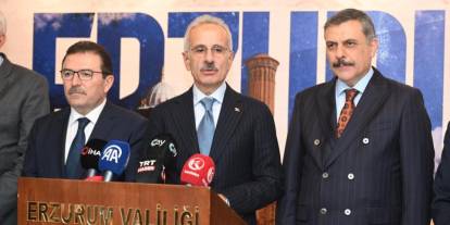 "Erzincan-Erzurum-Kars tren hattı etüt proje çalışmaları devam ediyor"