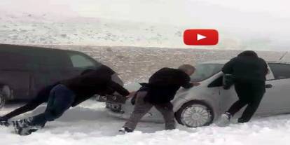 Palandöken geçidinde ulaşıma kar engeli