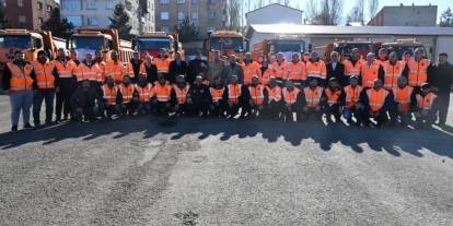 Karla ve buzla mücadele dualarla başladı