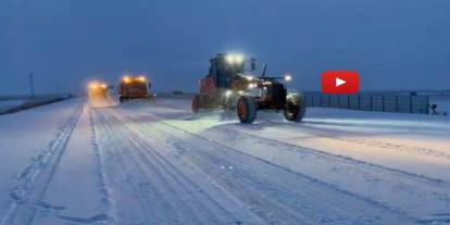Aşkale’de sabahın ilk ışıklarıyla karla mücadele çalışması