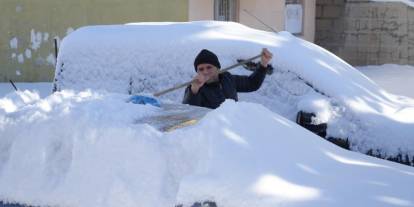 Erzurum beyaz örtüsüne büründü