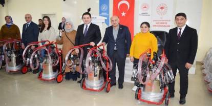 128 yetiştirici süt sağım makinesi ile buluştu