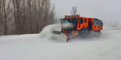 Kar durmadı, Karayolları ekipleri gece gündüz sahada