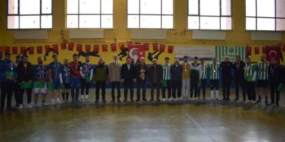 Şenkaya’da salon futbolu coşkusu