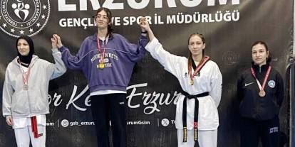 Oltulu taekwondocular Erzurum’dan madalyayla döndü