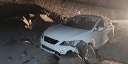 Kaya düşmesi kazaya neden oldu