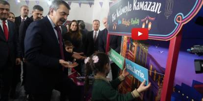 Bakan Tekin, Erzurum'da çocuklarla Ramazan Şenliği'nde buluştu