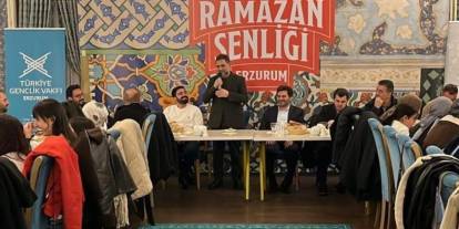 Başkan Uçar, TÜGVA iftarında gençlerle buluştu