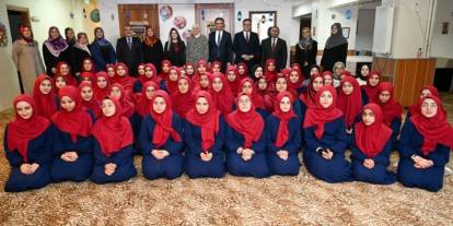 Kur'an kursu öğrencileriyle iftar yaptılar