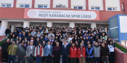 Tecrübelerini liseli gençlerle paylaştılar