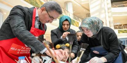 Erzurum'da kadın temalı farkındalık sergisi