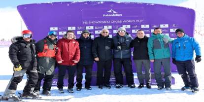 Palandöken’de FIS SBX Snowboard Dünya Kupası zirvesi
