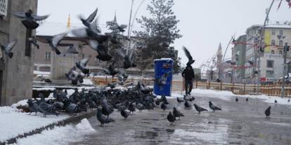 Erzurum’a kar geri geliyor