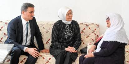 Vali Baruş’tan bayramda vefa ziyaretleri