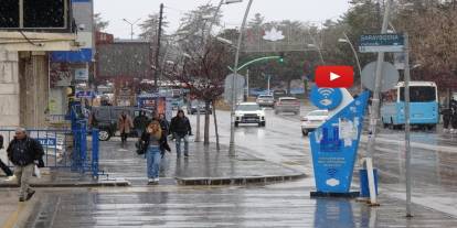 Türkiye baharı yaşarken, Erzurum güne lapa lapa karla uyandı