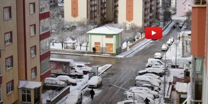 Erzurum güne yine karla uyandı, bölge için zirai don uyarısı geldi