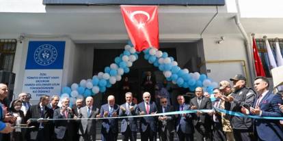 Erzurum'da yükseköğrenim kız yurdu törenle açıldı