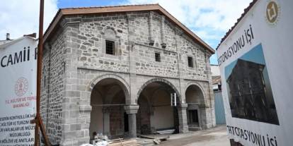 Fetih Camii restore ediliyor