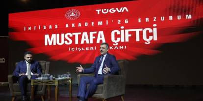 Bakan Çiftçi, Erzurum’da TÜGVA’nın İhtisas Akademi Programı’na katıldı