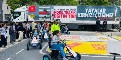 Oltu’da öğrencilere trafik eğitimi
