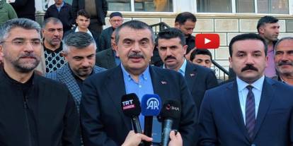 Milli Eğitim Bakanı Yusuf Tekin bayram namazını baba ocağı Uzundere’de kıldı