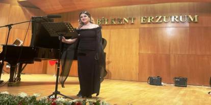 Atatürk Üniversitesi öğrencilerinden muhteşem şan konseri
