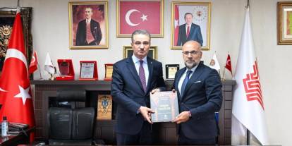 Vali Baruş’a vakıf brifingi