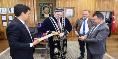 Atatürk Üniversitesi, kardeş coğrafyalardaki üniversiteler için tecrübesini paylaşıyor