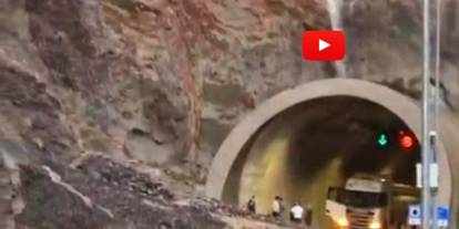 Artvin-Erzurum karayolu, sel ve heyelan nedeniyle ulaşıma kapandı