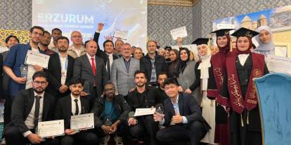 Erzurum’da eğitim alan uluslararası öğrenciler memleketlerine uğurlandı
