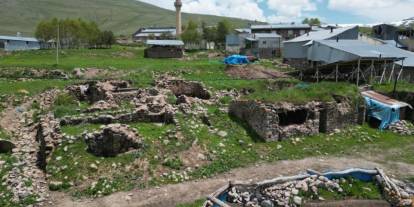 Aziziye’de metruk yapılara geçit yok