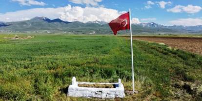 149 yıldır Erzurum Ovası'nda nöbet tutan şehide vefa